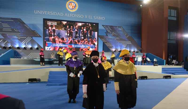 salida comitiva academica graduacion uax 2021